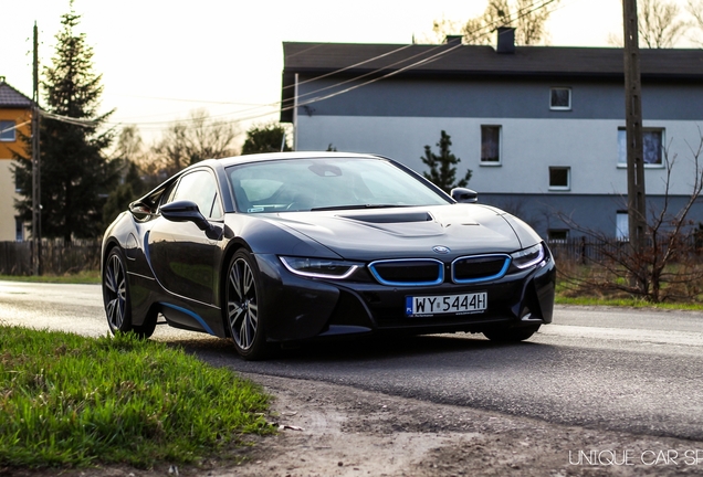 BMW i8