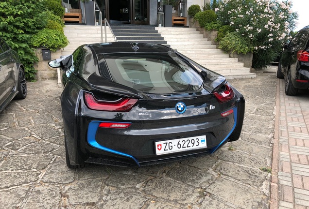 BMW i8