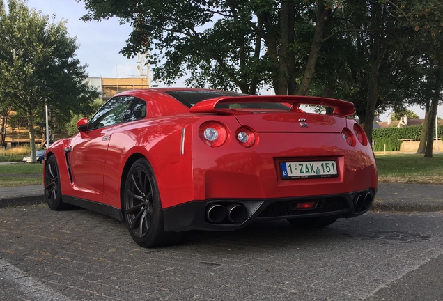 Nissan GT-R