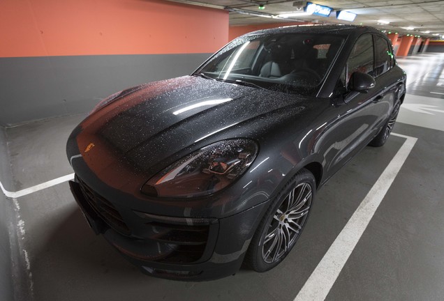 Porsche 95B Macan GTS