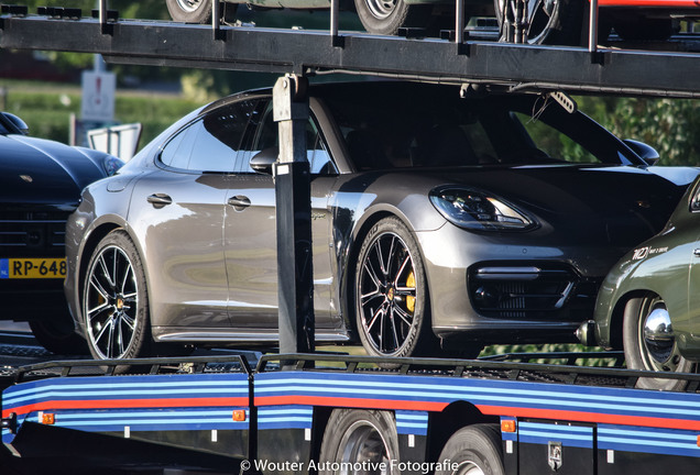 Porsche 971 Panamera Turbo S E-Hybrid