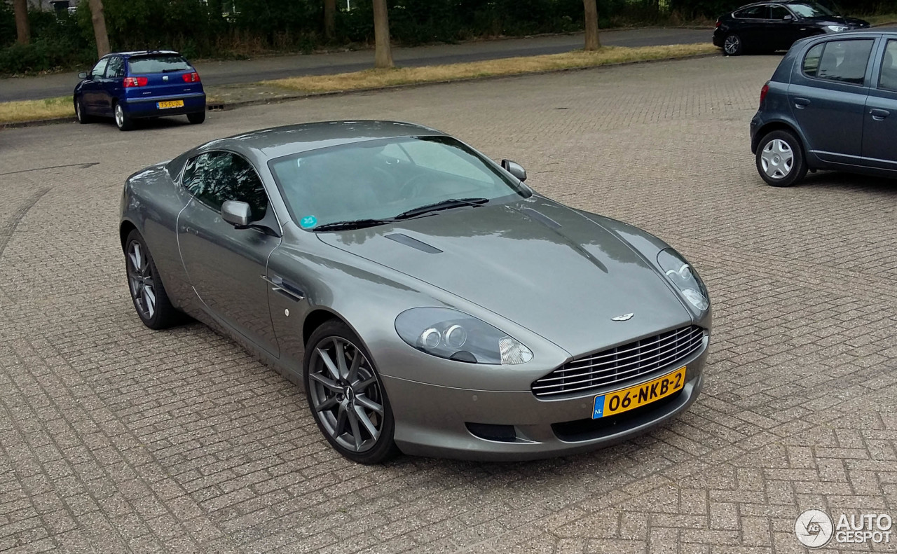 Aston Martin DB9