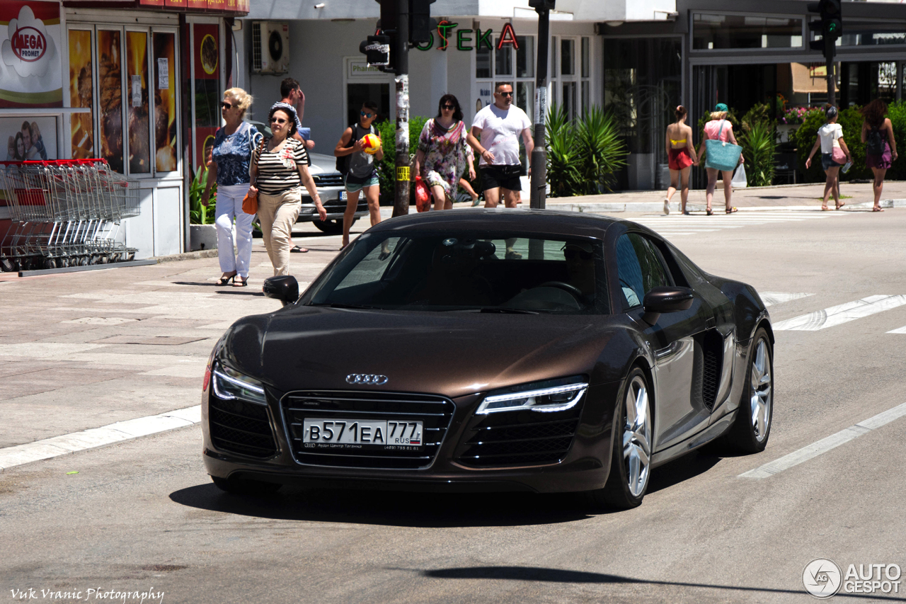 Audi R8 V10 2013