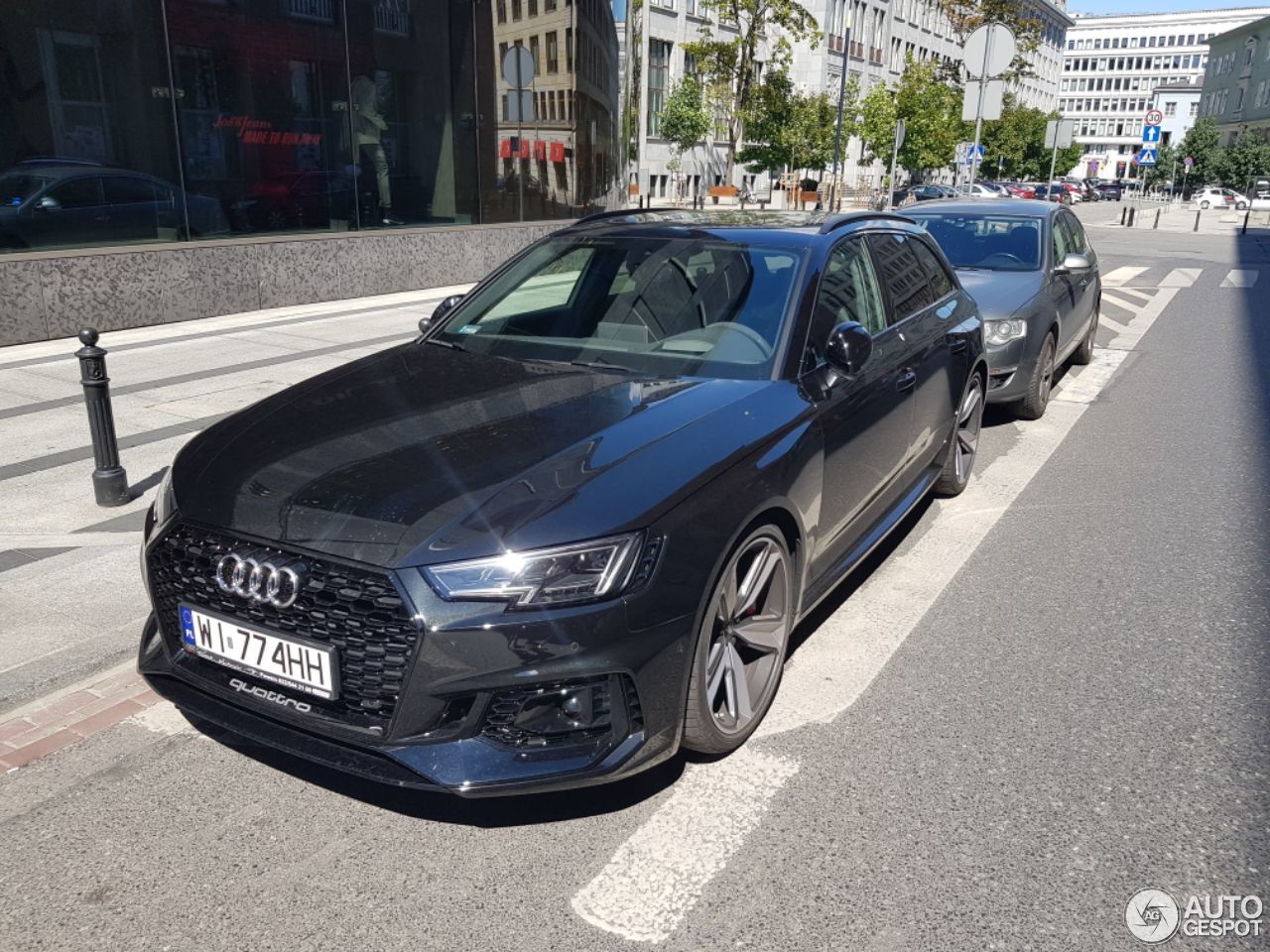 Audi RS4 Avant B9