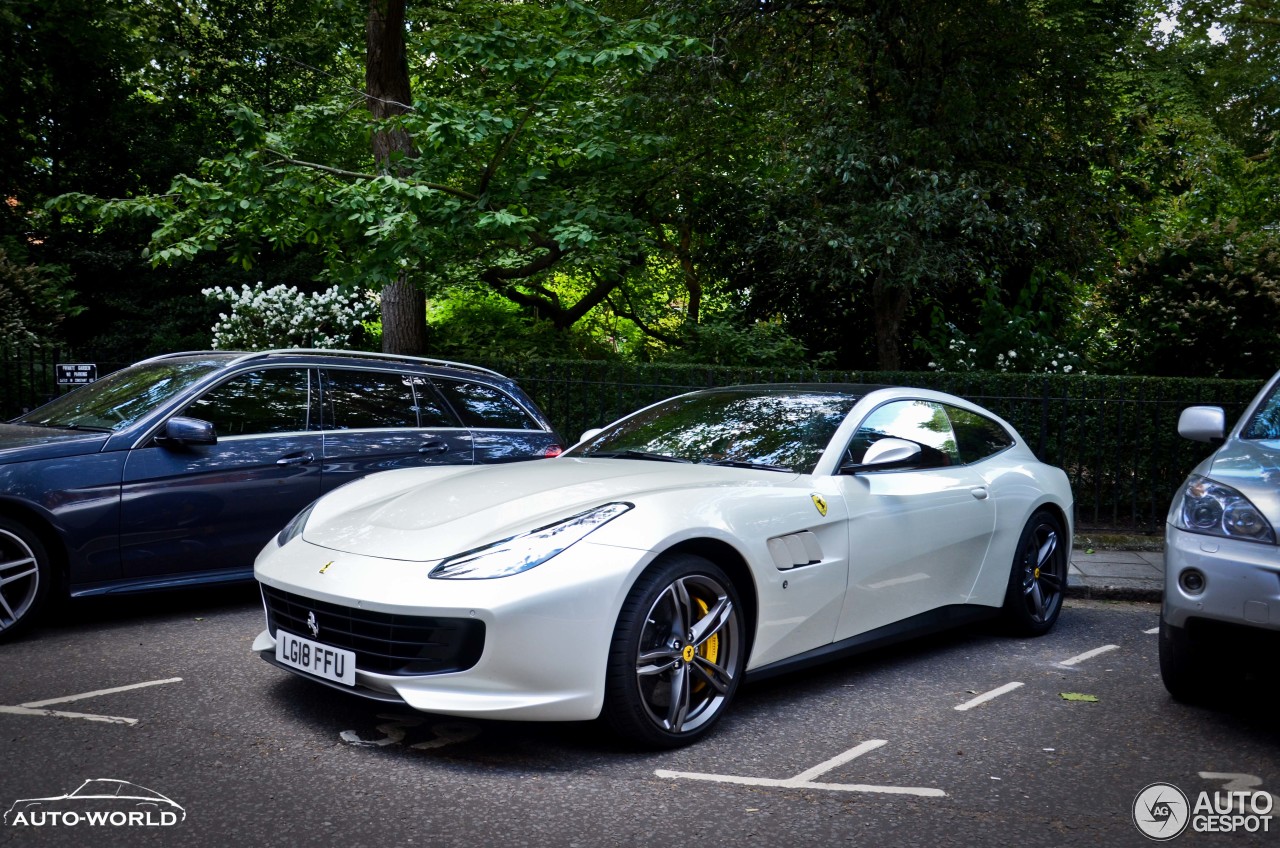 Ferrari GTC4Lusso