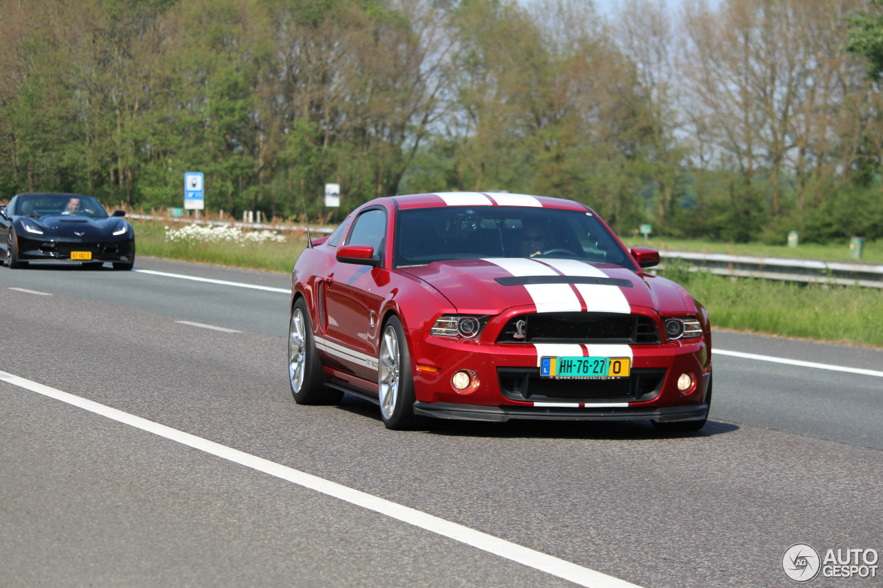 Ford Mustang Shelby GT500 2013