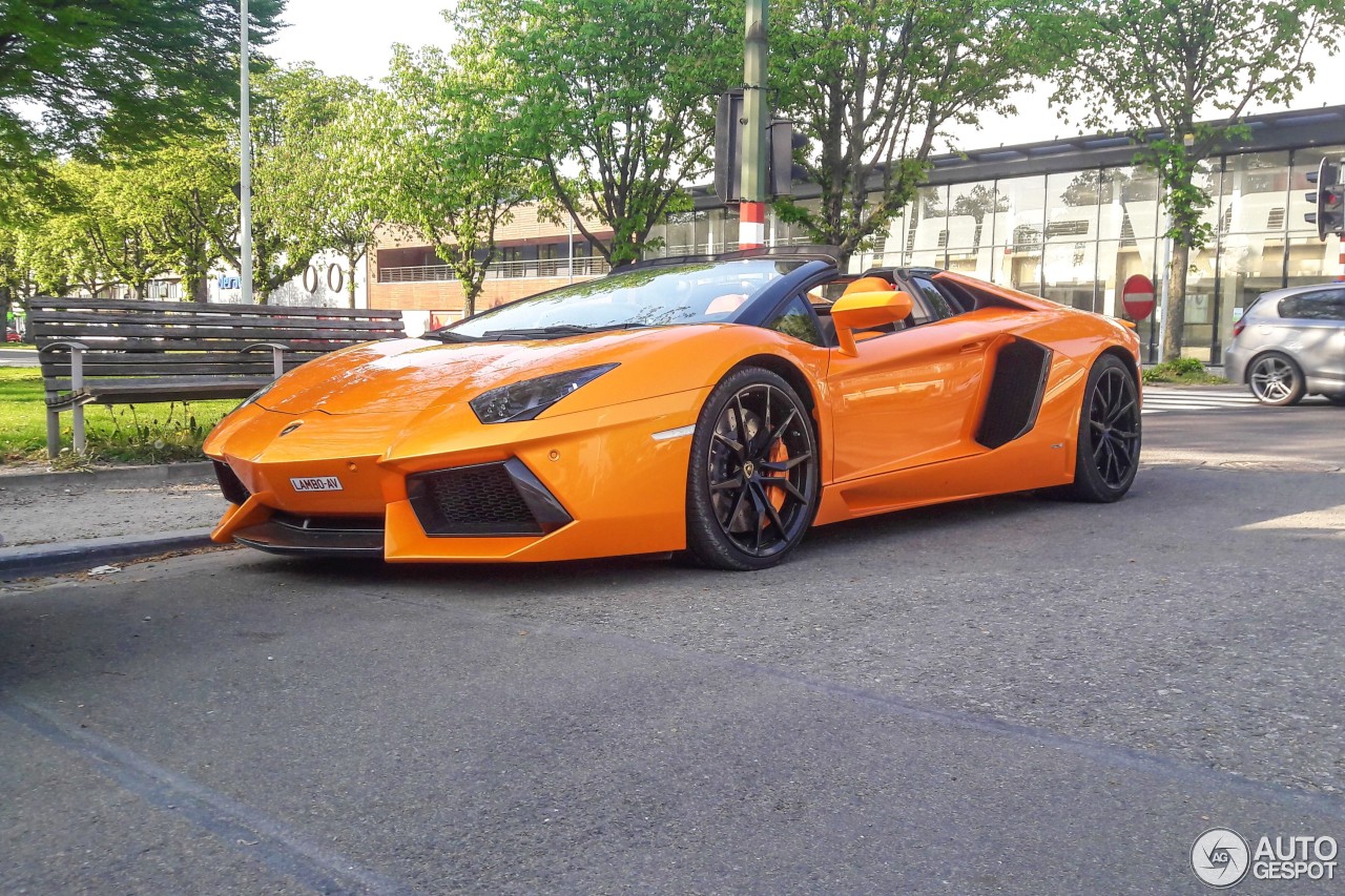 Lamborghini Aventador LP700-4 Roadster