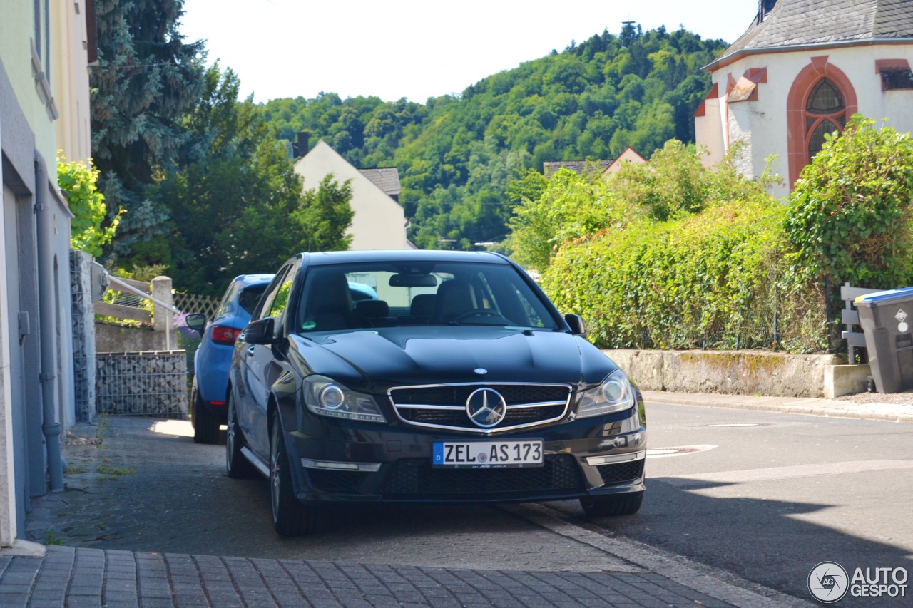 Mercedes-Benz C 63 AMG W204 2012