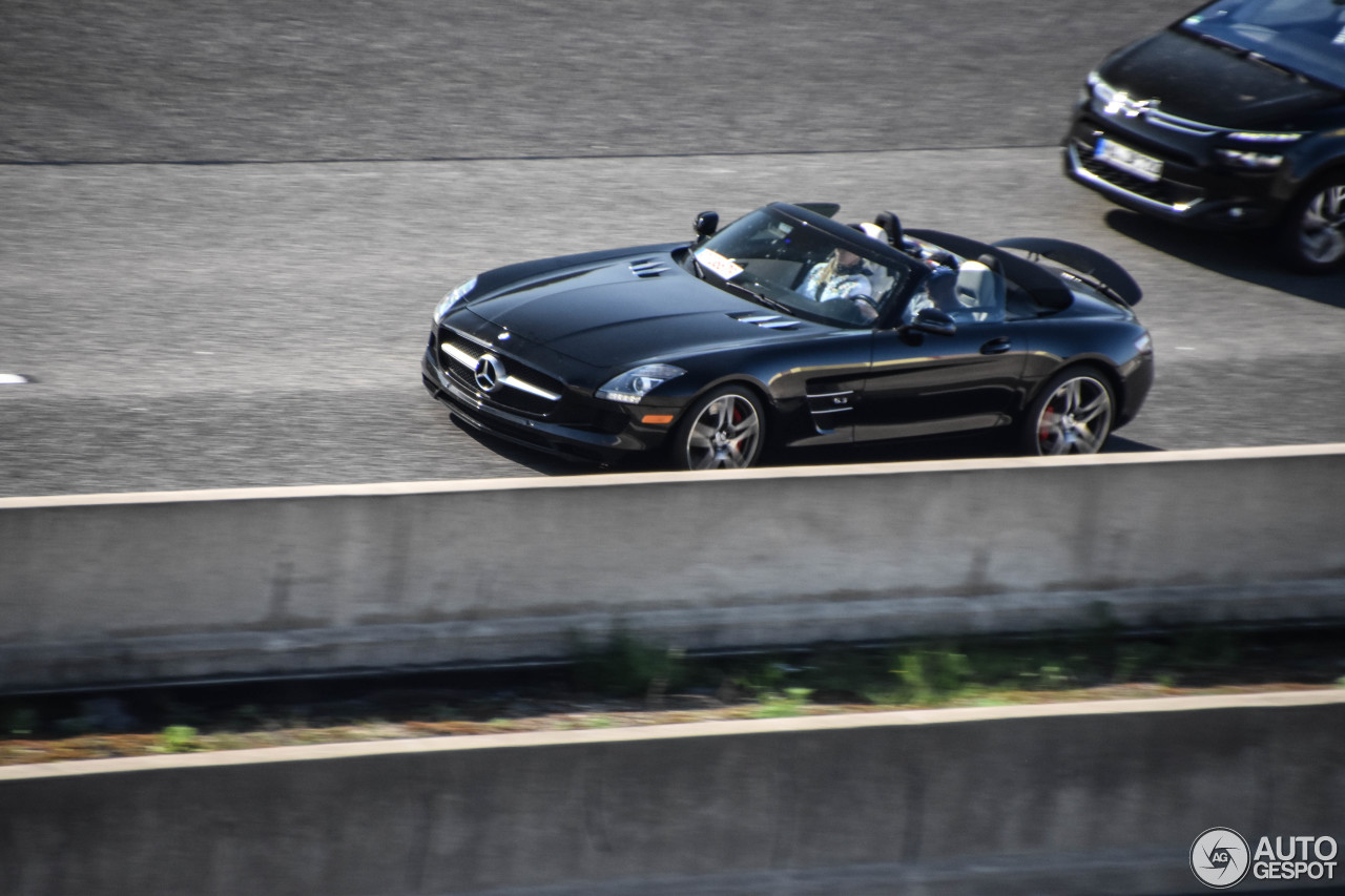 Mercedes-Benz SLS AMG Roadster