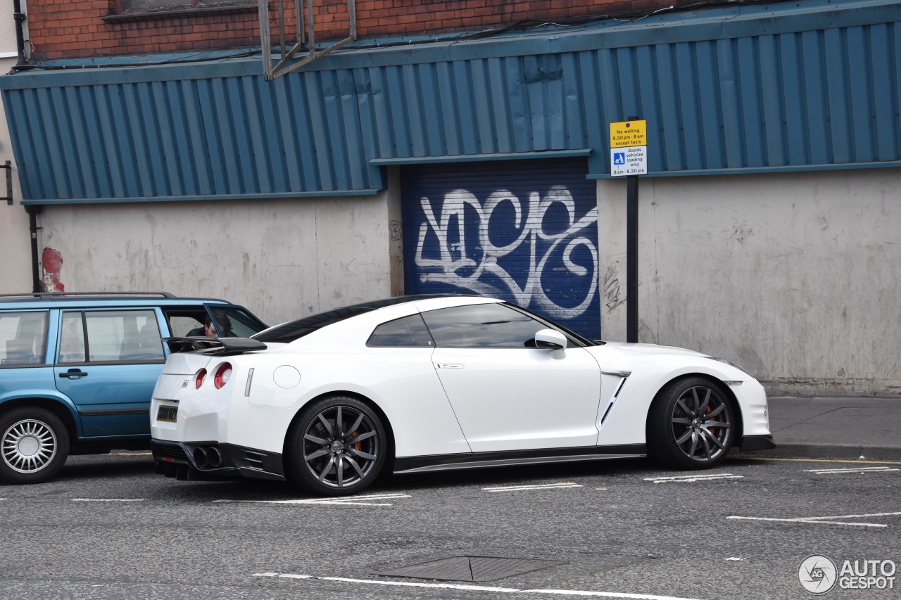 Nissan GT-R 2014