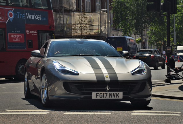 Ferrari GTC4Lusso