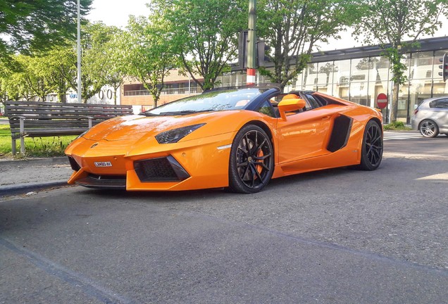 Lamborghini Aventador LP700-4 Roadster