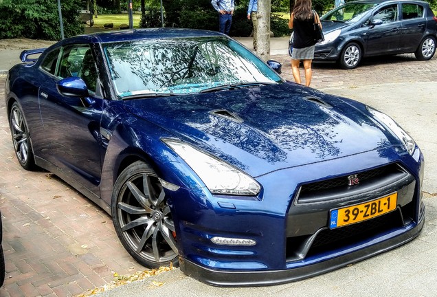 Nissan GT-R 2011