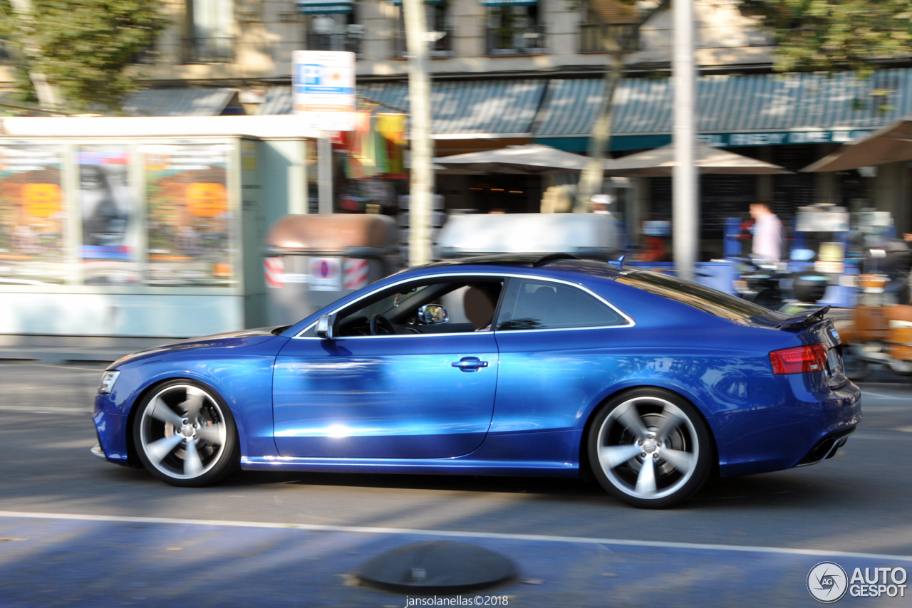 Audi RS5 B8 2012