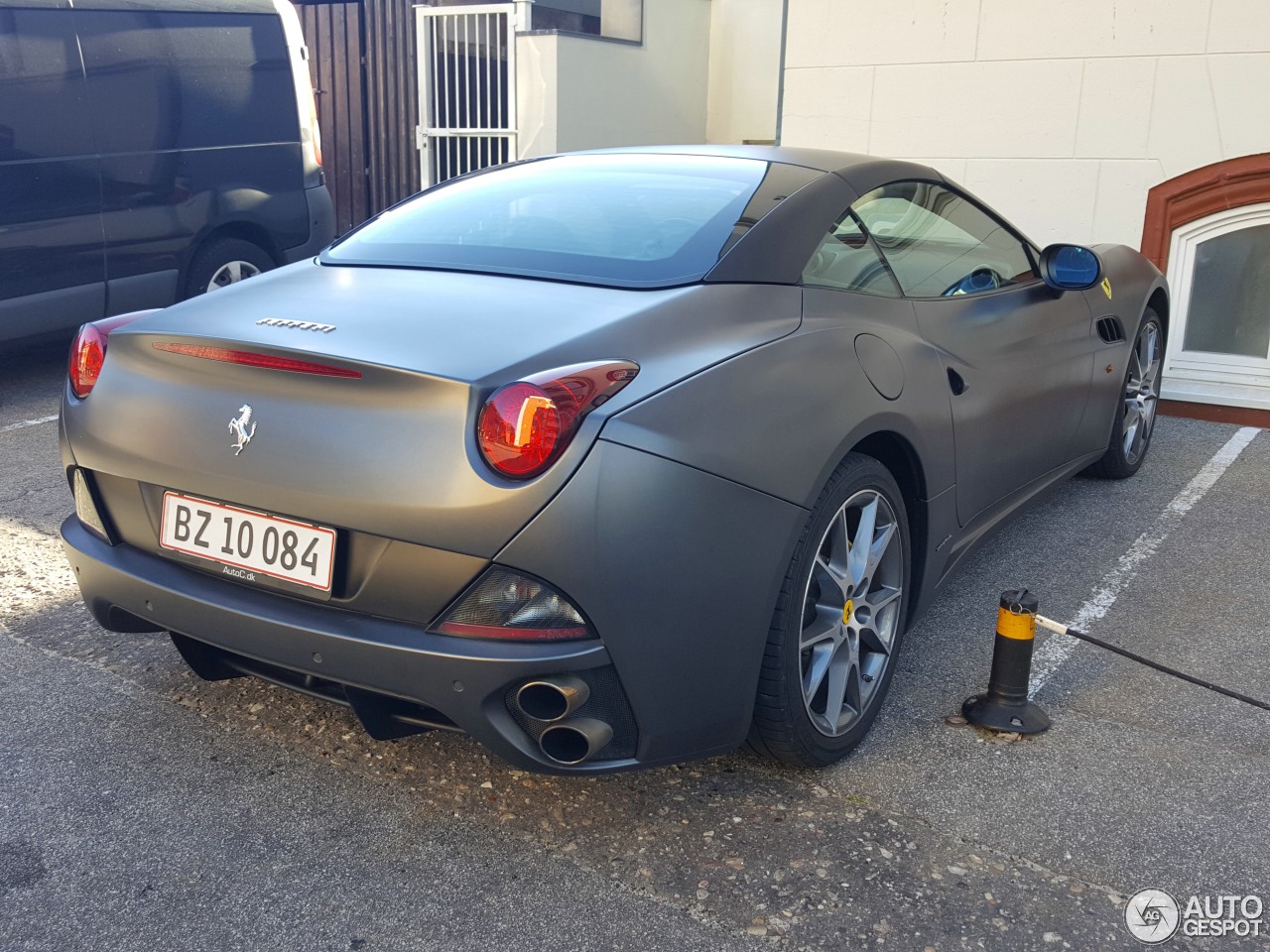 Ferrari California