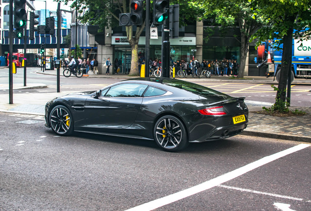 Aston Martin Vanquish 2013