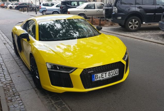 Audi R8 V10 Plus 2015