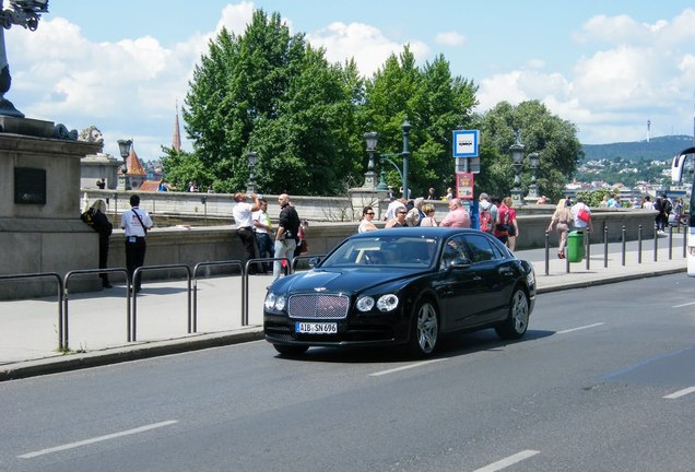 Bentley Flying Spur V8