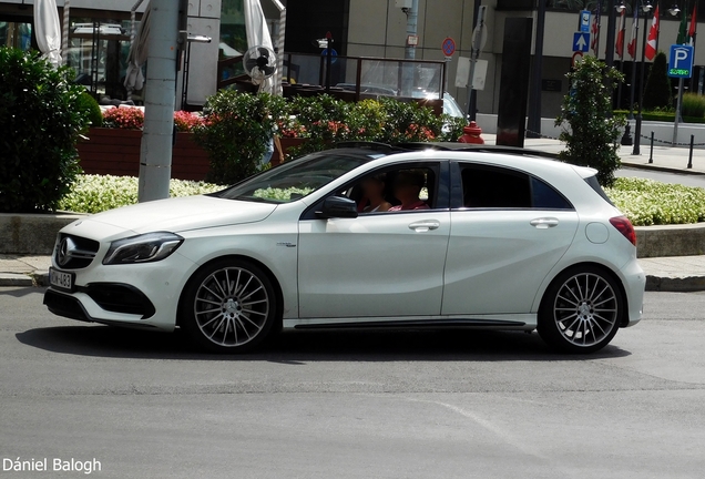 Mercedes-AMG A 45 W176 2015