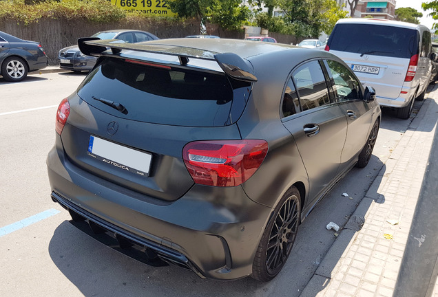 Mercedes-AMG A 45 W176 2015