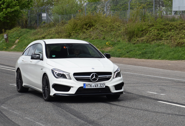 Mercedes-Benz CLA 45 AMG Shooting Brake