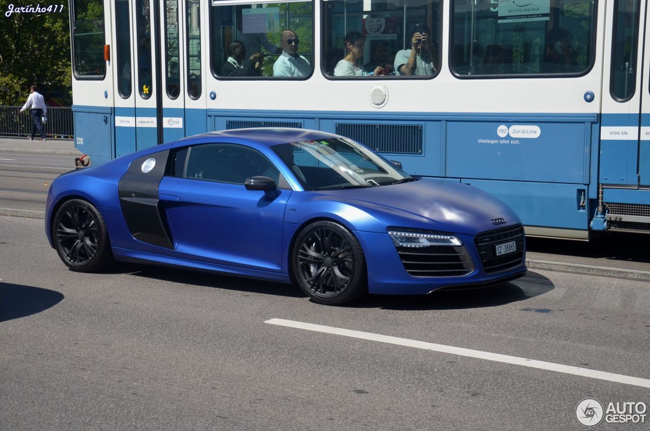 Audi R8 V10 Plus 2013