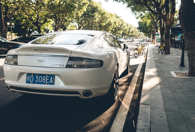 Aston Martin Rapide S