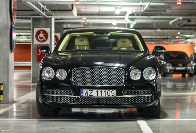 Bentley Flying Spur V8