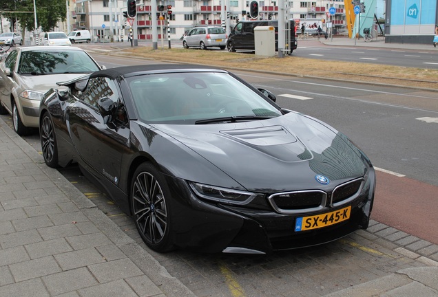 BMW i8 Roadster