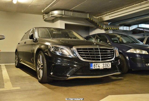 Mercedes-Benz S 63 AMG V222