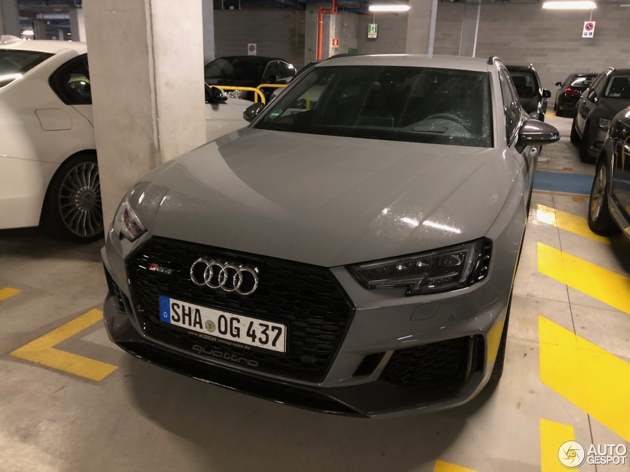 Audi RS4 Avant B9