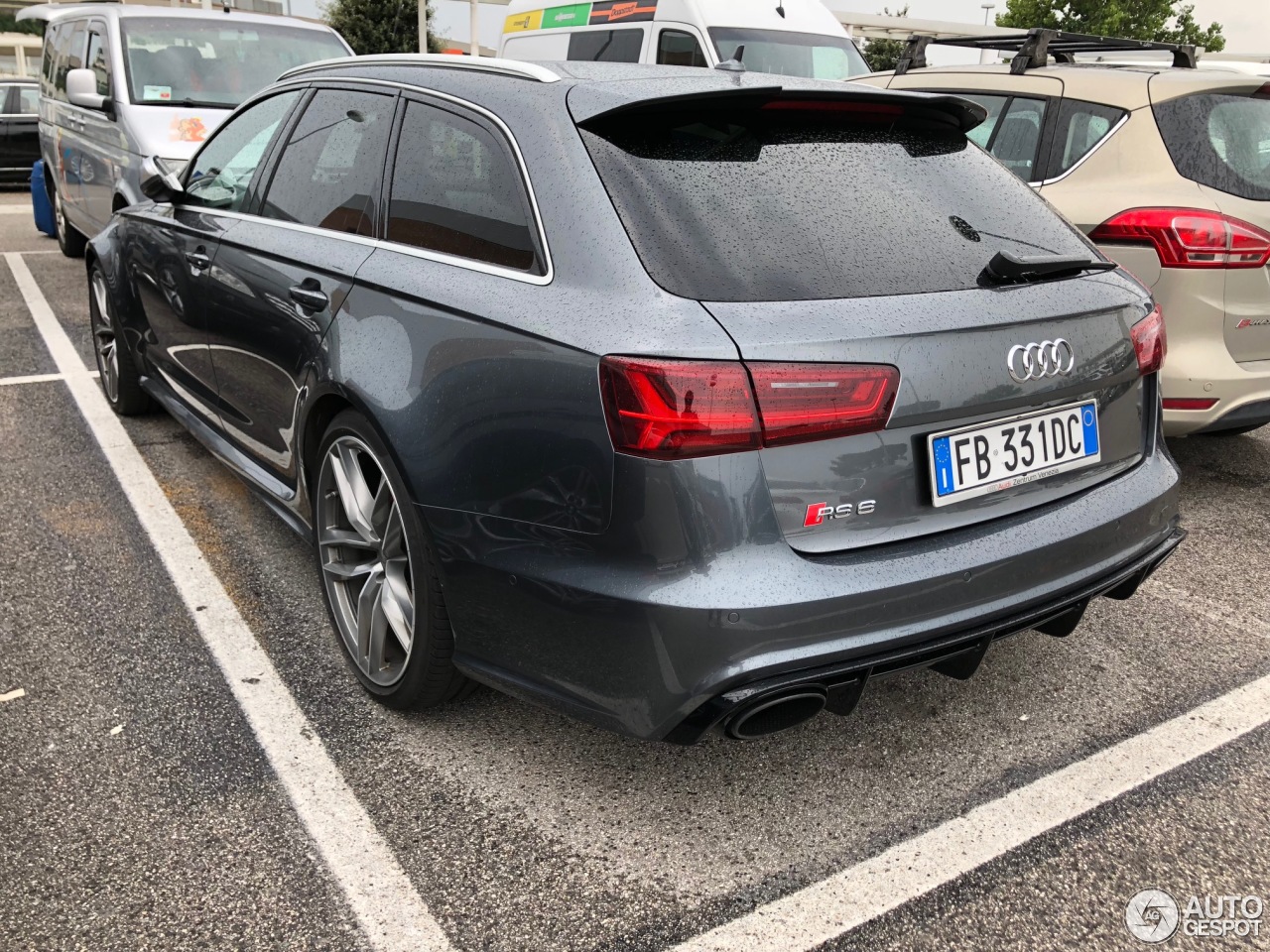 Audi RS6 Avant C7 2015