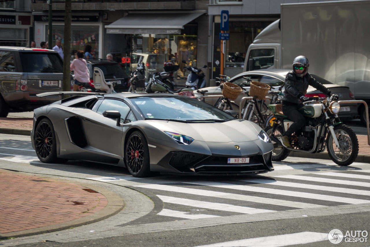 Lamborghini Aventador LP750-4 SuperVeloce Roadster