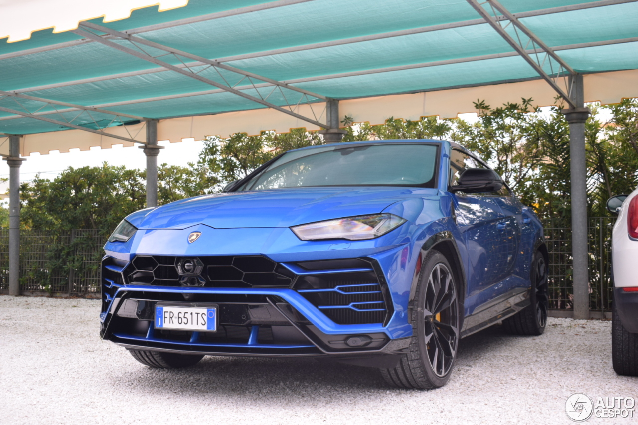 Lamborghini Urus