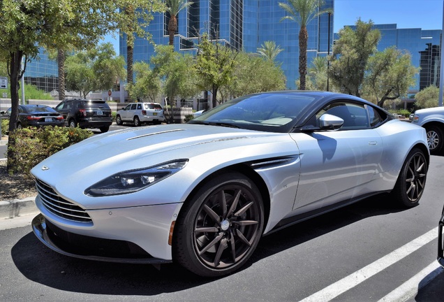 Aston Martin DB11