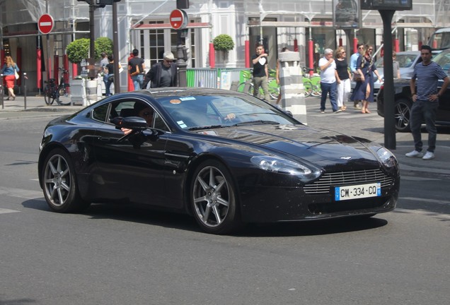 Aston Martin V8 Vantage