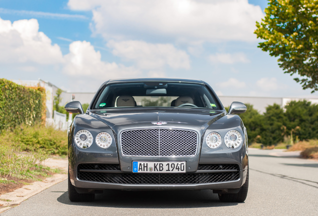 Bentley Flying Spur V8