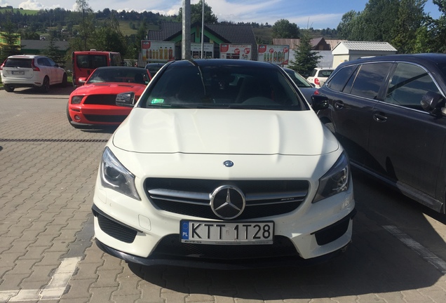 Mercedes-Benz CLA 45 AMG C117