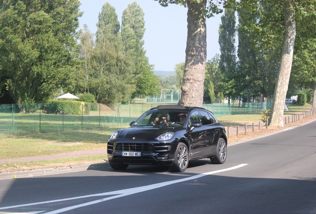 Porsche 95B Macan Turbo