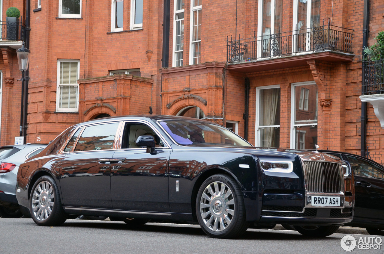 Rolls-Royce Phantom VIII EWB