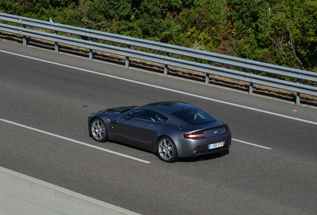 Aston Martin V8 Vantage