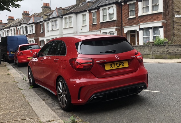 Mercedes-AMG A 45 W176 2015