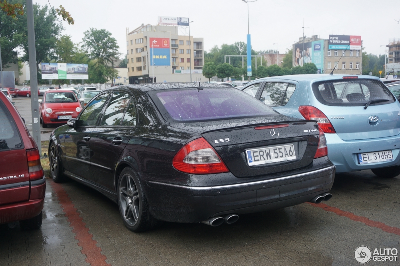 Mercedes-Benz E 55 AMG