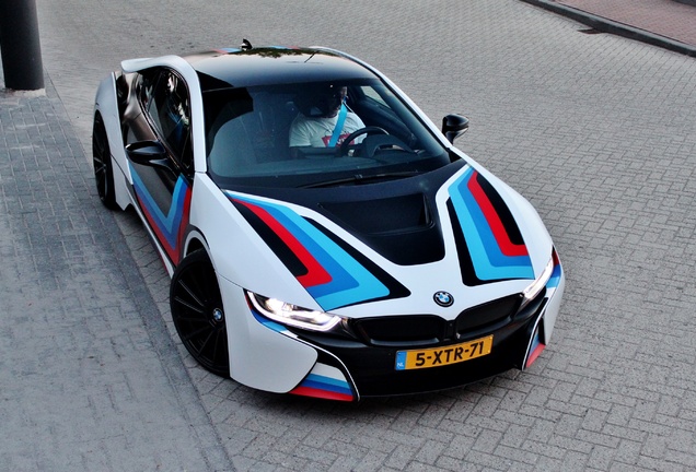 BMW i8