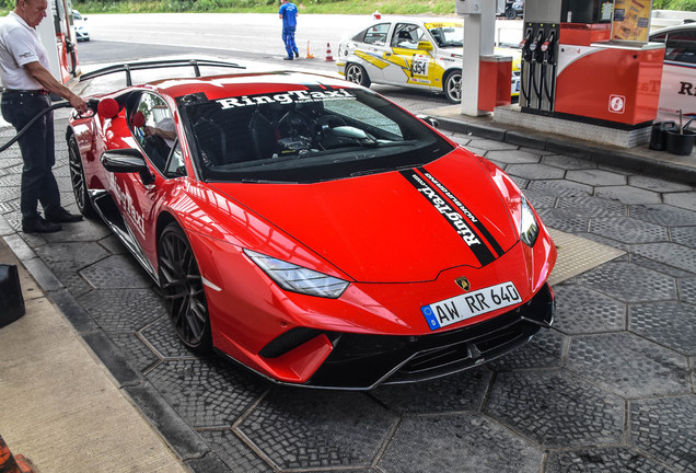 Lamborghini Huracán LP640-4 Performante