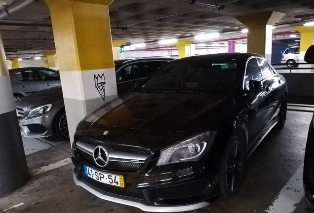 Mercedes-Benz CLA 45 AMG C117