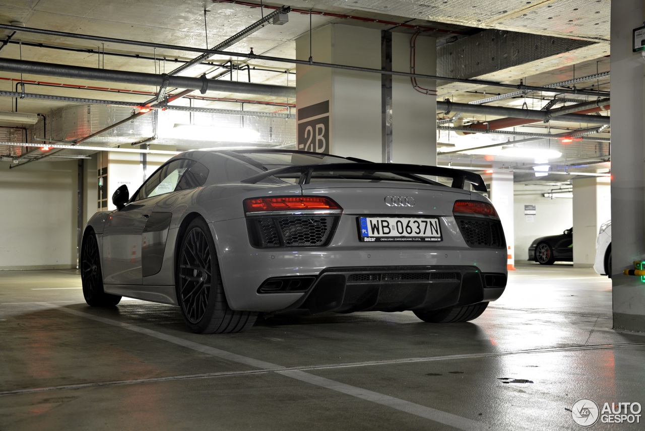 Audi R8 V10 Plus 2015