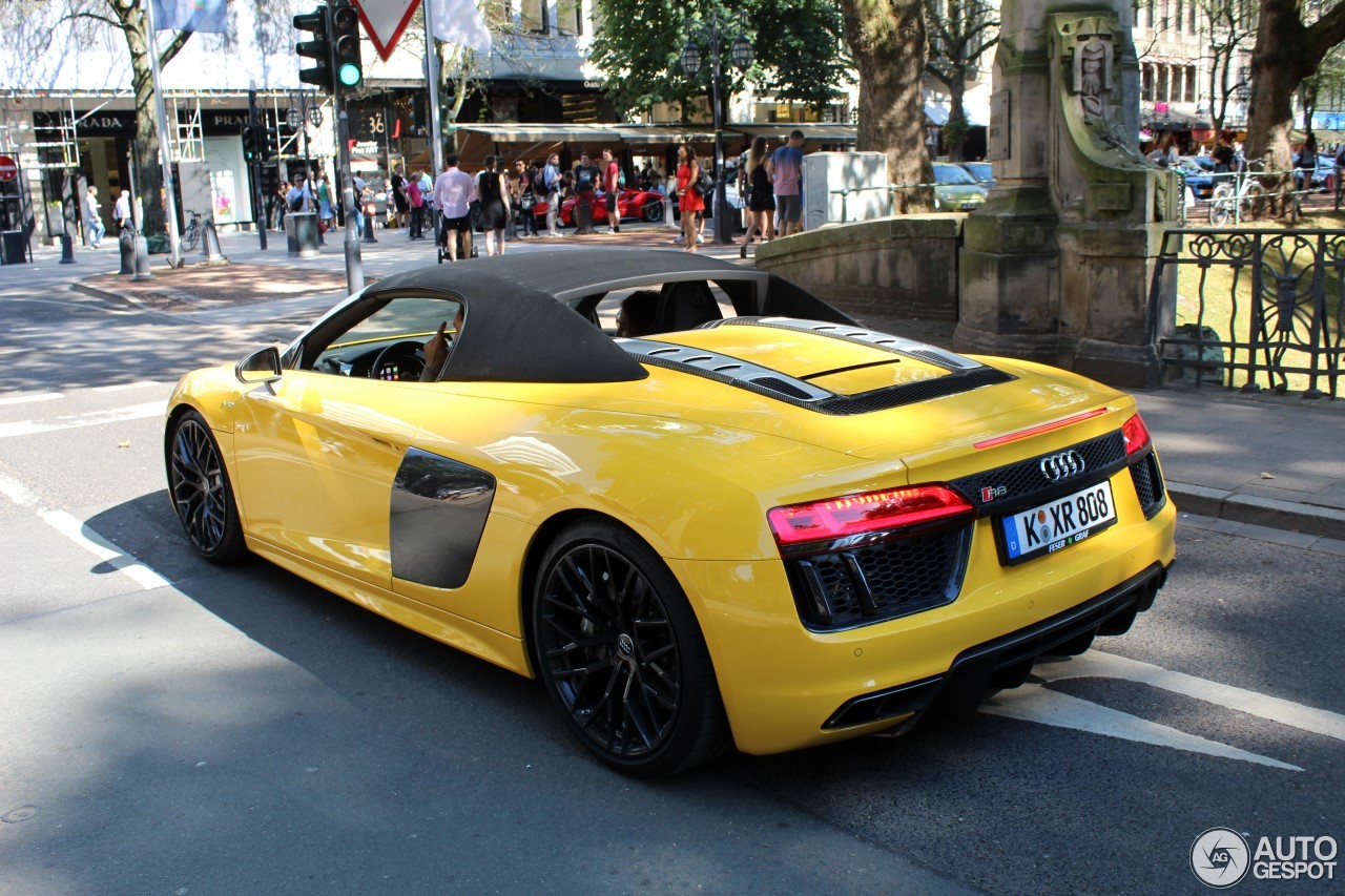 Audi R8 V10 Spyder 2016