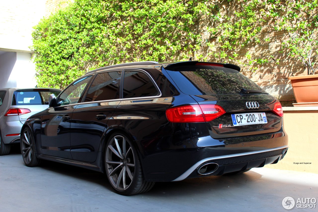 Audi RS4 Avant B8