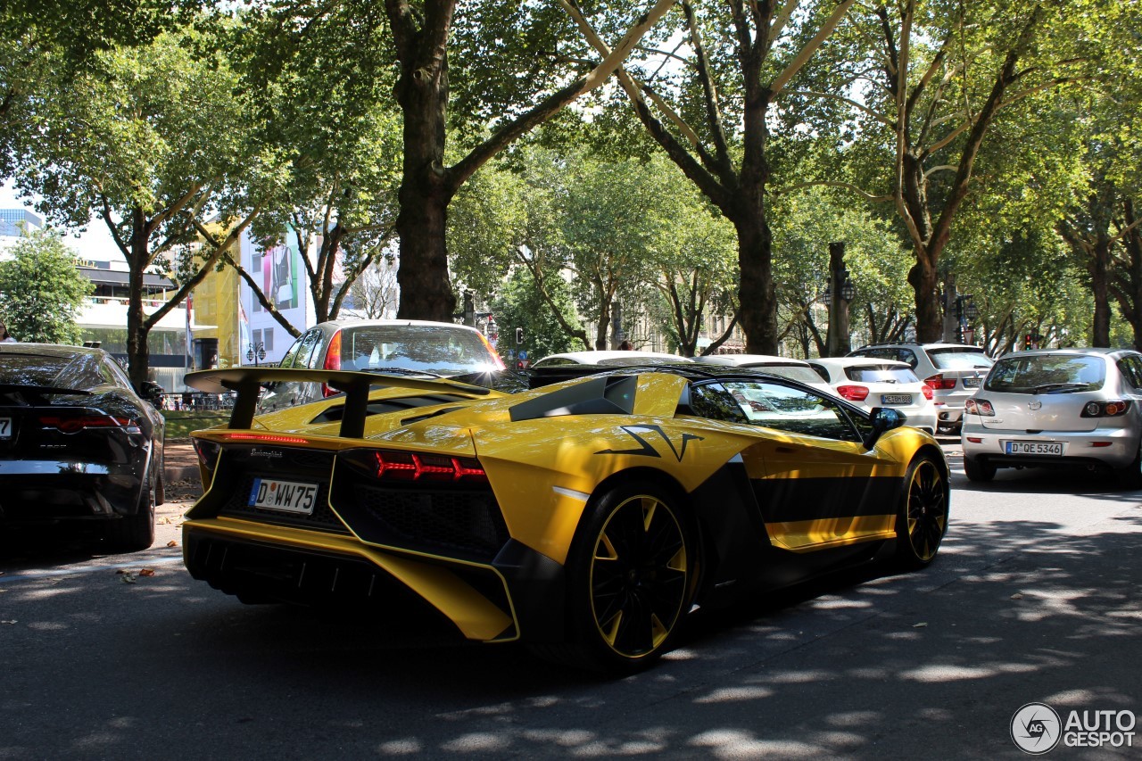 Lamborghini Aventador LP750-4 SuperVeloce Roadster